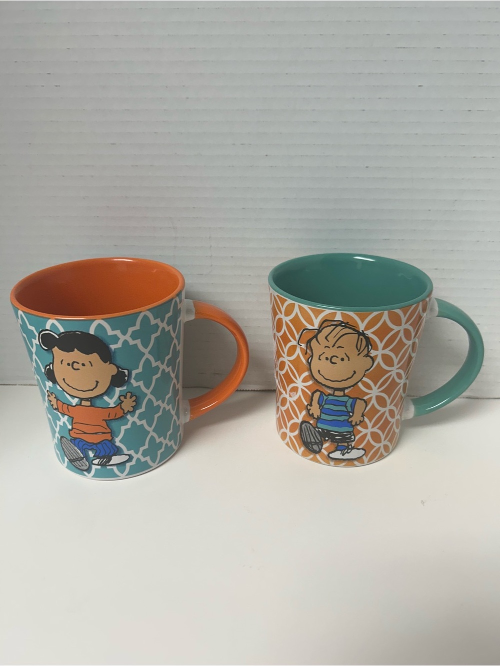 Peanuts Gibson Linus & Lucy Ceramic Coffee Mugs Set of 2 Teal Orange NWOT